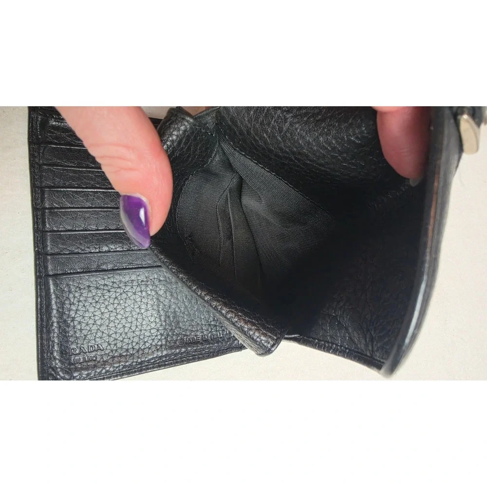 Authentic Black Pebbled Leather Trifold Wallet Buckle Ring Detail Made in Italy